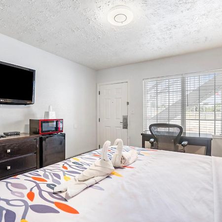 Budgetel Inns & Suites Augusta Downtown 706-945-1238 外观 照片