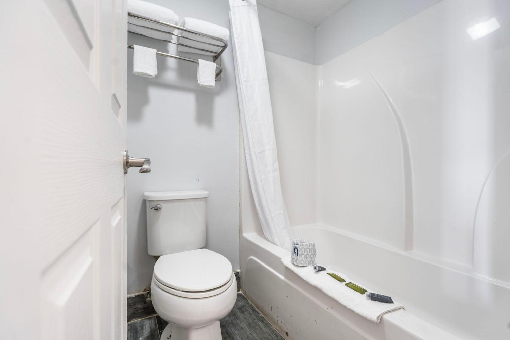 Budgetel Inns & Suites Augusta Downtown 706-945-1238 外观 照片