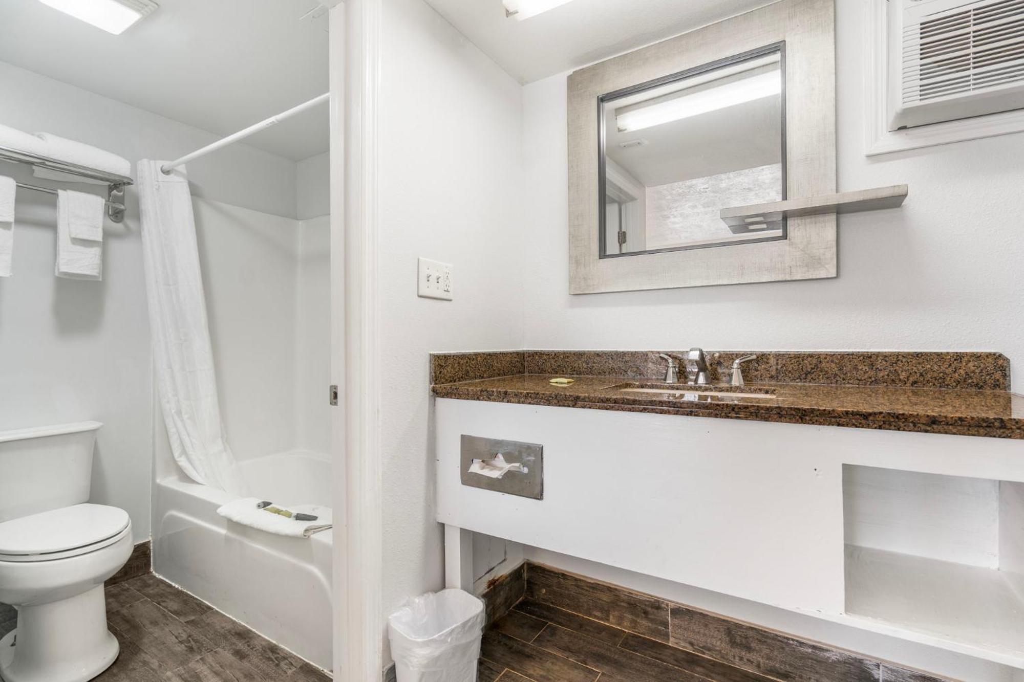 Budgetel Inns & Suites Augusta Downtown 706-945-1238 外观 照片