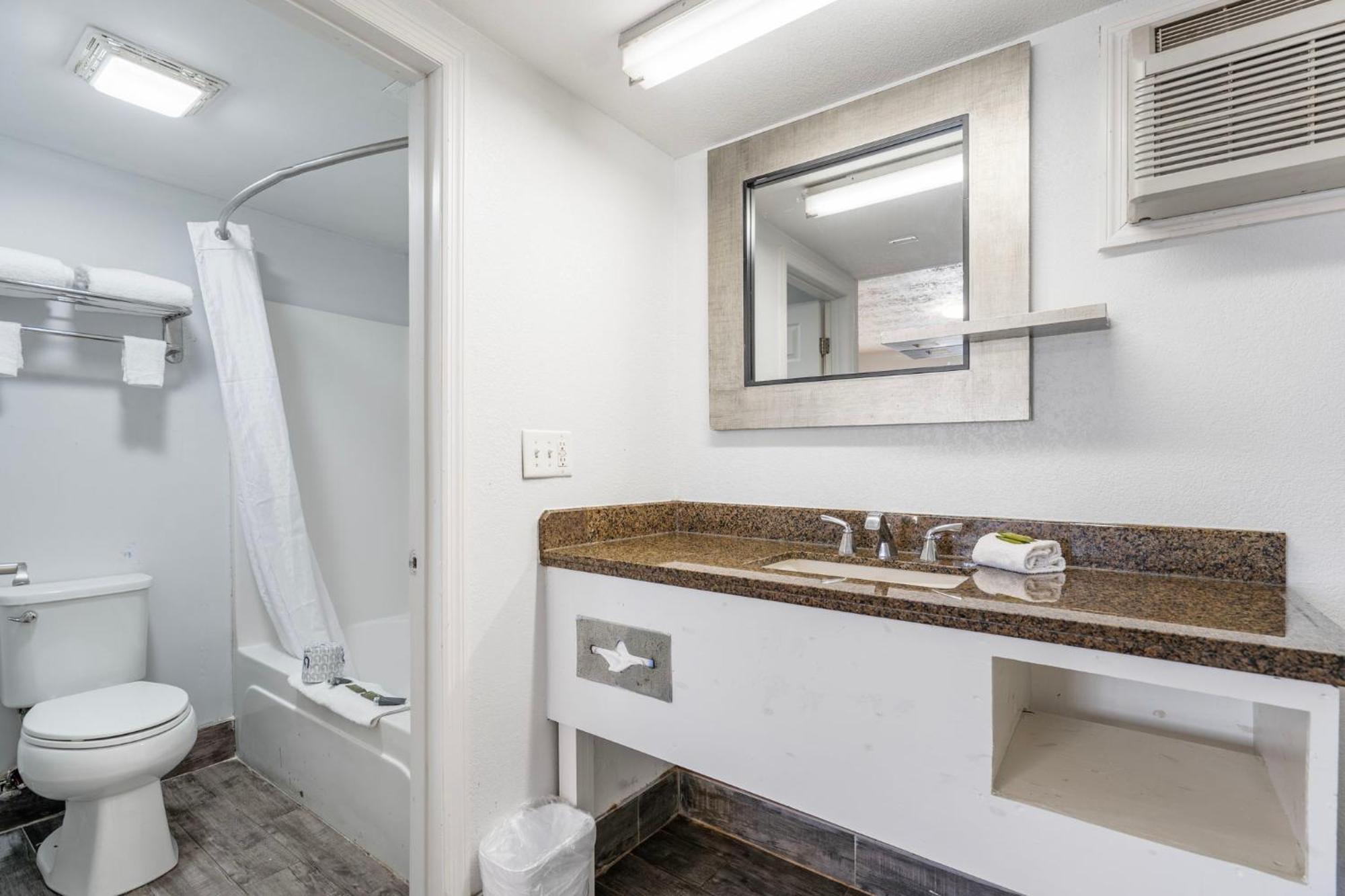 Budgetel Inns & Suites Augusta Downtown 706-945-1238 外观 照片